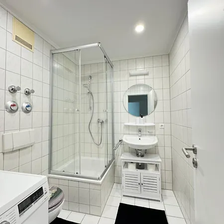 Moderne In * זיגמרינגן